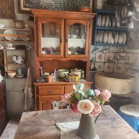 Tina's Art - Venetian Walls District *